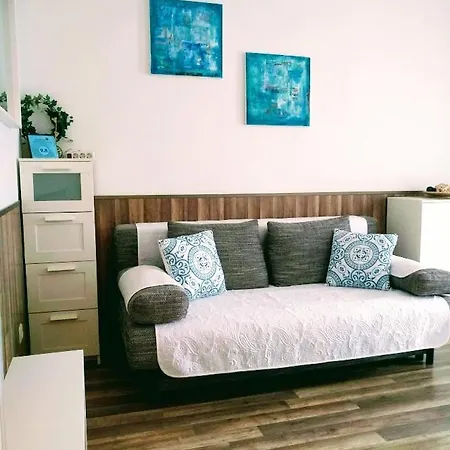 Apartman Bomi Apartman *