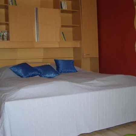 Bomi Apartman غيور