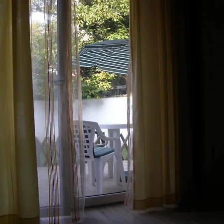 Bomi Apartman شقة *