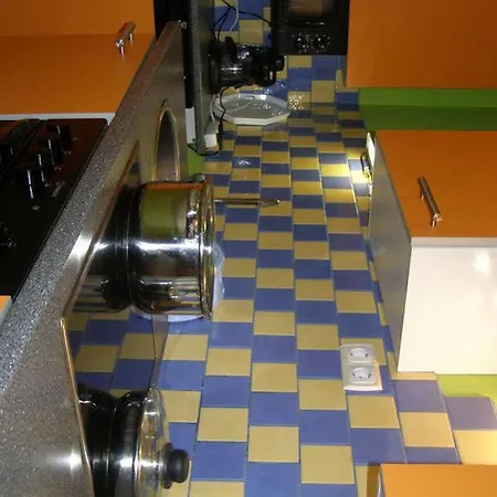 Bomi Apartman غيور