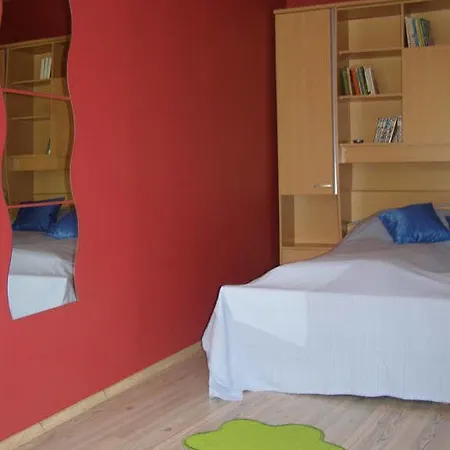 Bomi Apartman شقة *